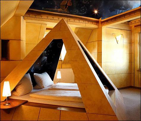 Knopf Und Knopf Erlebniswelt Hotel Warthausen Стая снимка